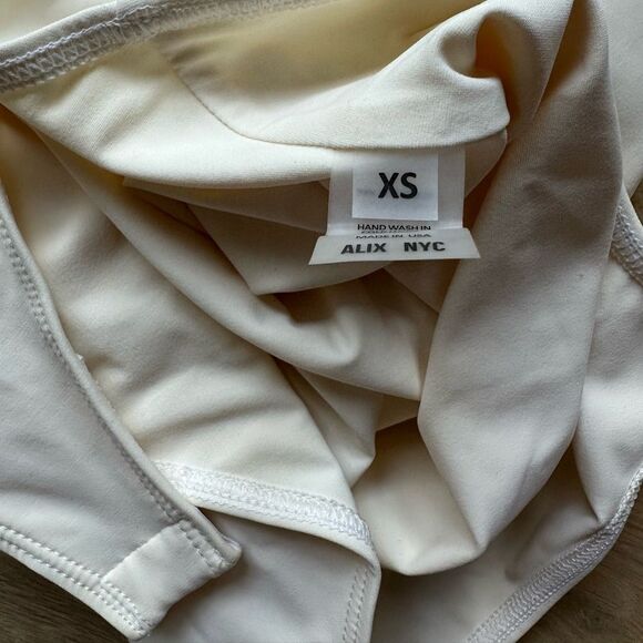 alix nyc one shoulder white cutout bodysuit - Picture 4 of 4